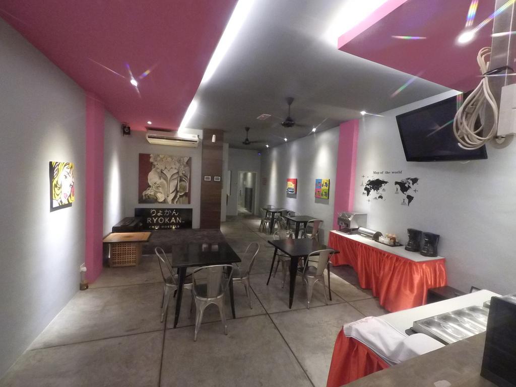 Ryokan Muntri Boutique Hostel George Town Exteriör bild