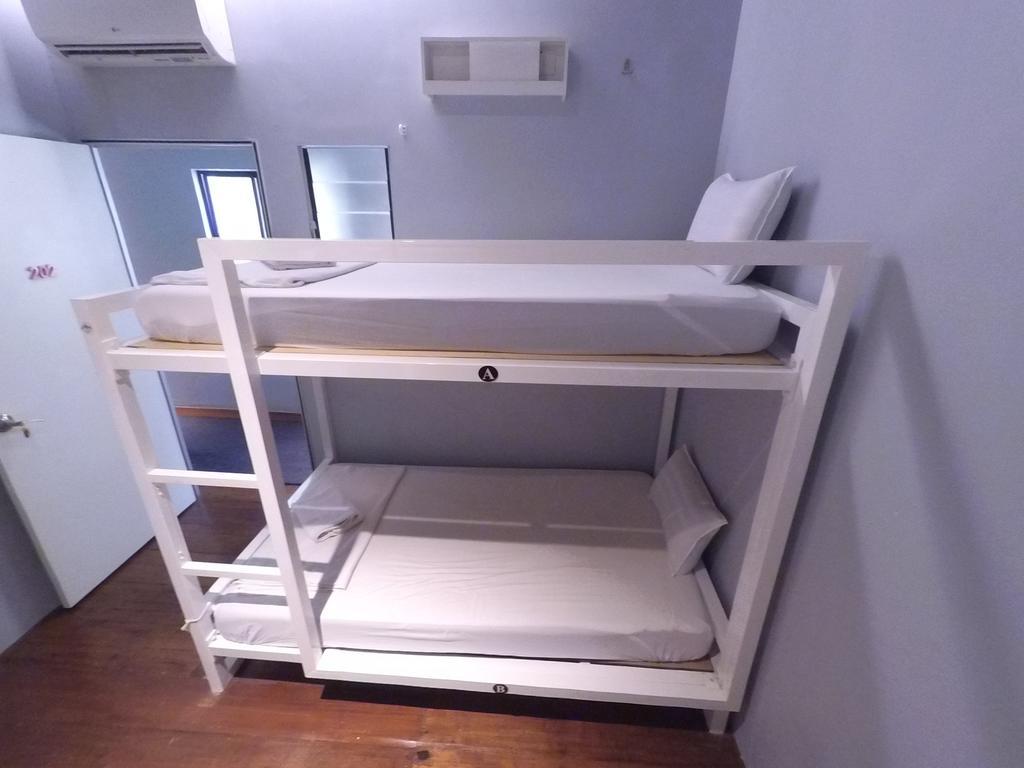 Ryokan Muntri Boutique Hostel George Town Rum bild