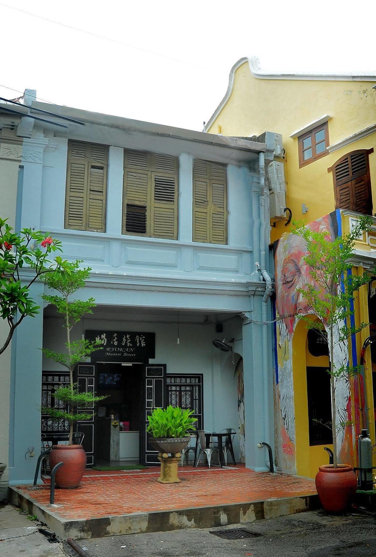 Ryokan Muntri Boutique Hostel George Town Exteriör bild