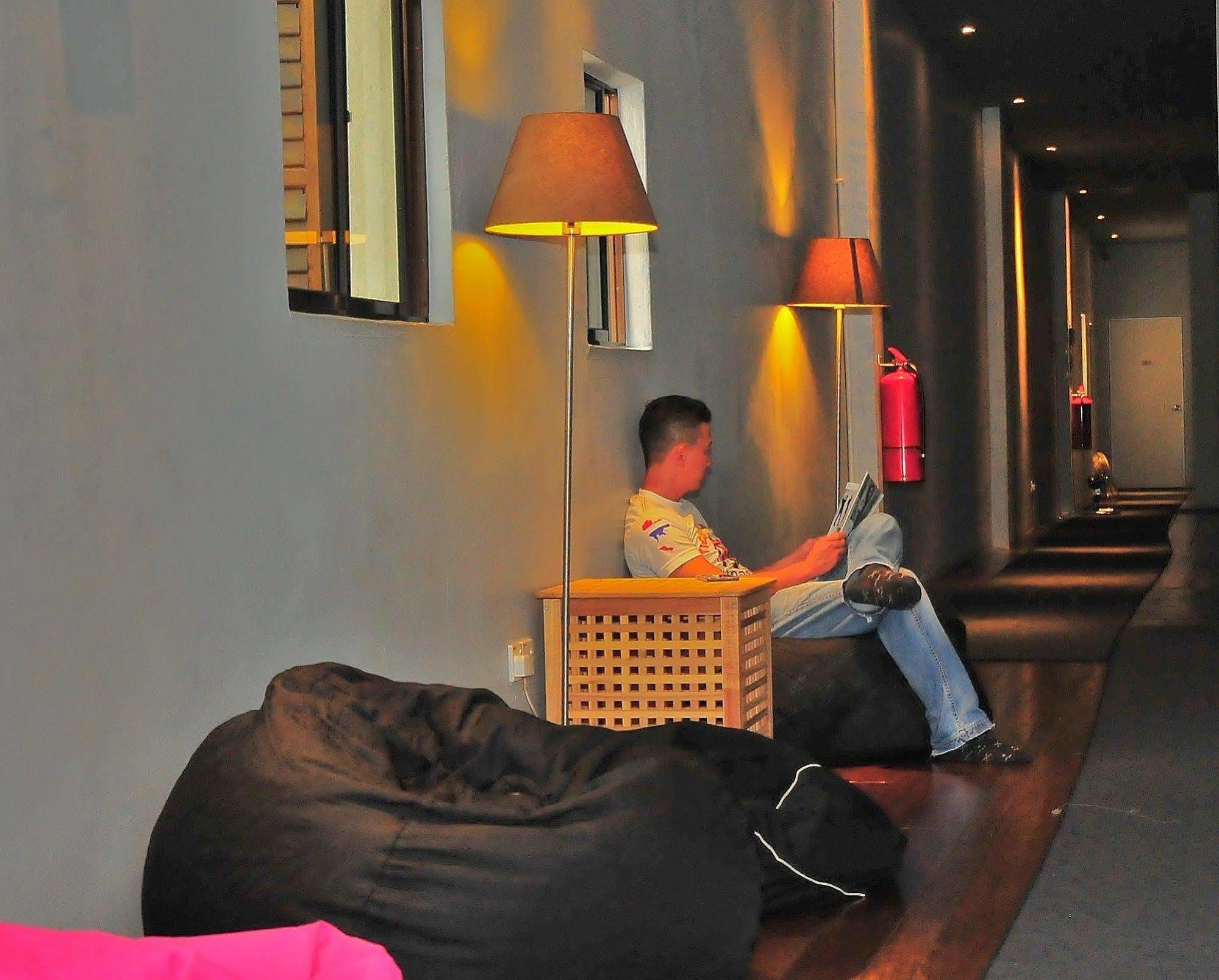 Ryokan Muntri Boutique Hostel George Town Exteriör bild