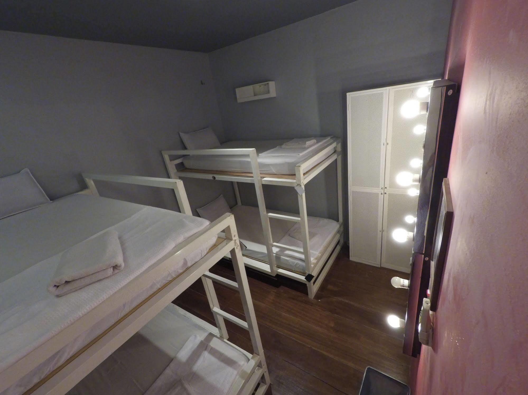 Ryokan Muntri Boutique Hostel George Town Exteriör bild