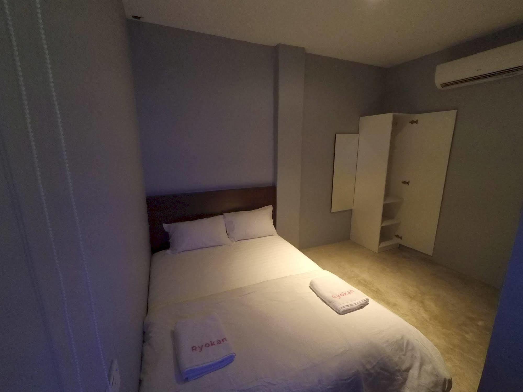 Ryokan Muntri Boutique Hostel George Town Exteriör bild